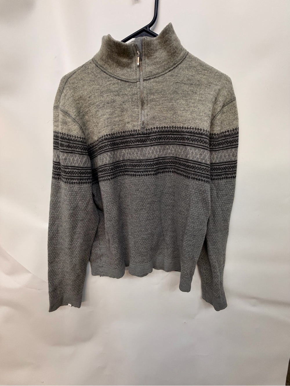 Men's Gray Half-Zip Sweater with Fair Isle Detail